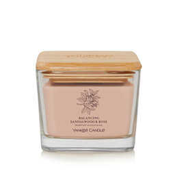 Yankee Well Living Balancing Sandalwood & Rose Medium Candle